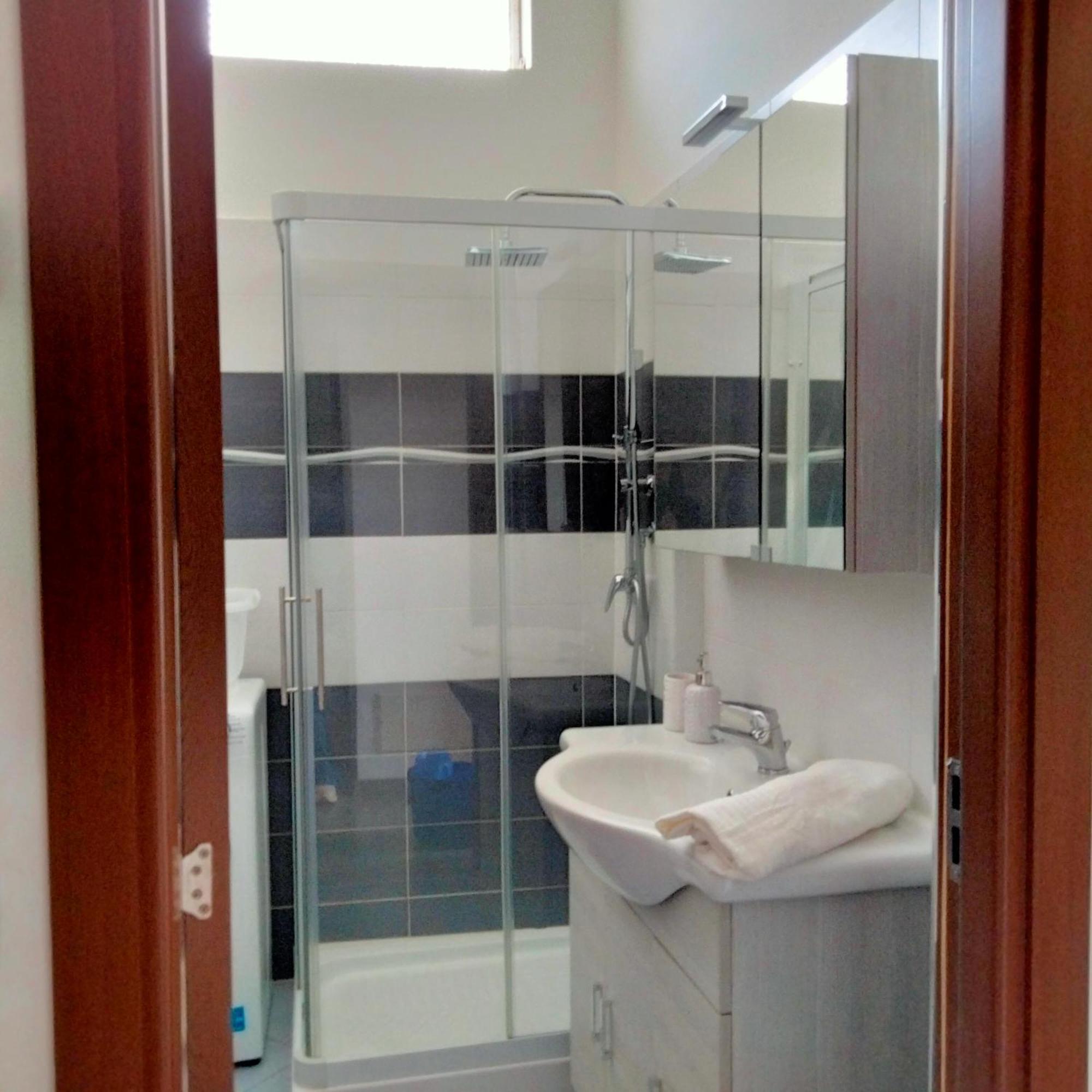 Ferienwohnung Doba House Baveno Exterior foto